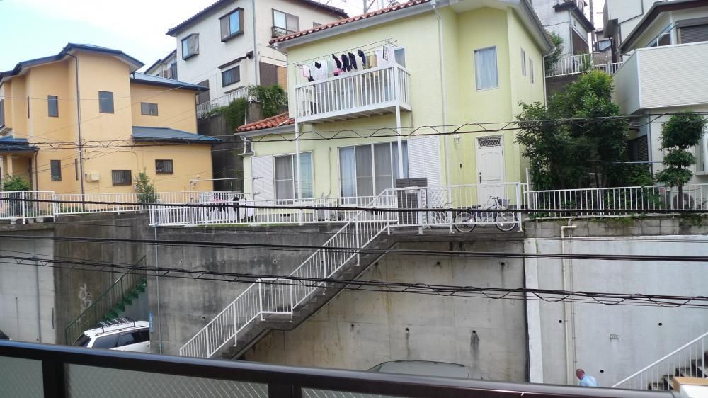 �y���]�z�@