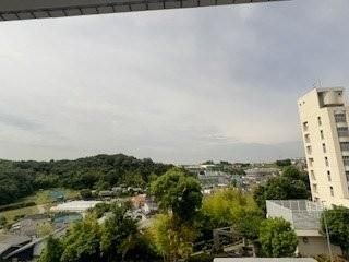 y]z@
