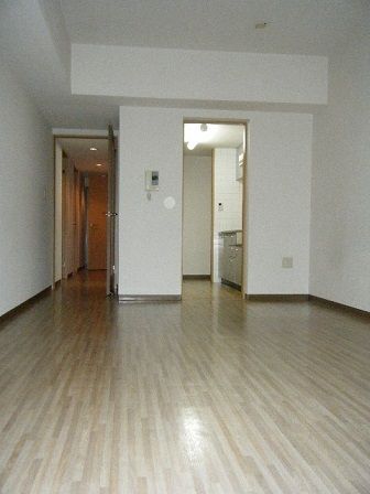 �y���ԁE���r���O�z�@