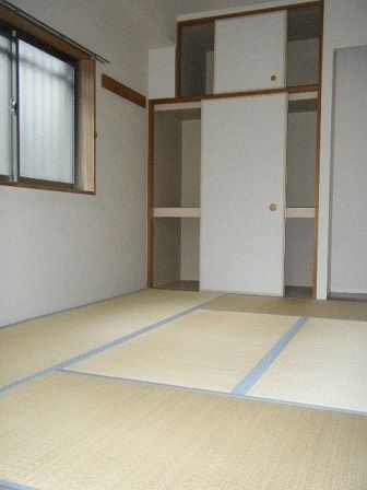 �y�Q���z�@