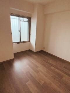 �y�Q���z�@