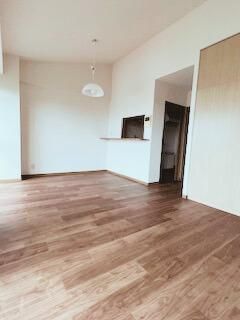 �y�����E���r���O�z�@