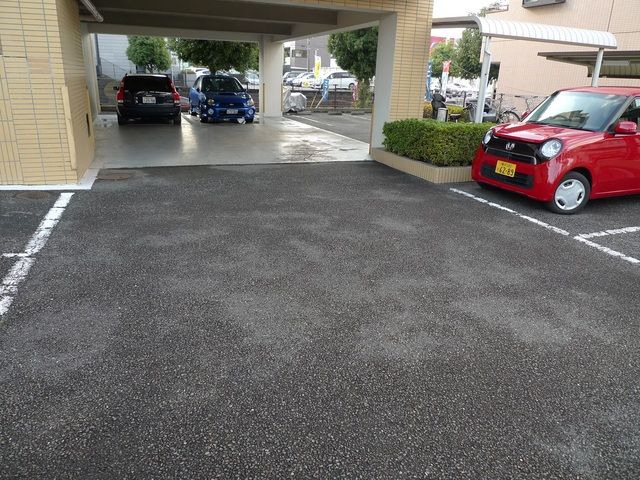 yԏz@
