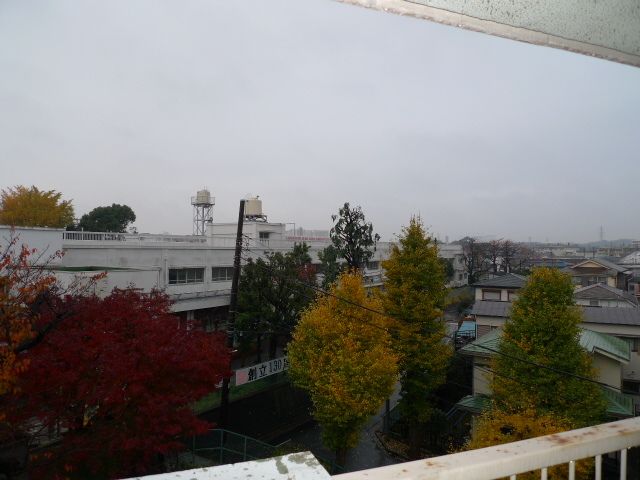 �y���]�z�@