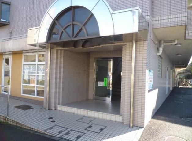 �y�G���g�����X�z�@