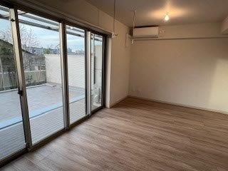 �y���ԁE���r���O�z�@