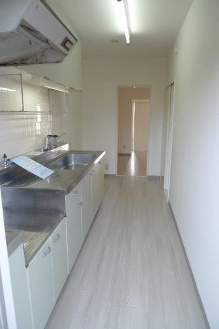 �y�L�b�`���z�@