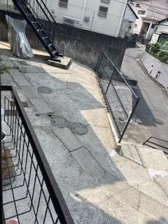 y]z@