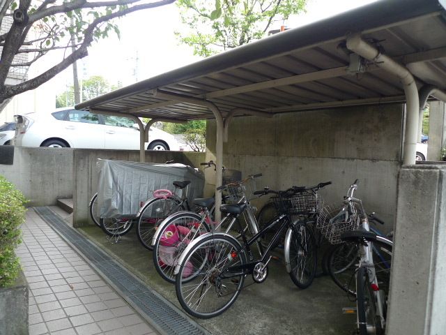 y̑ݔz@
