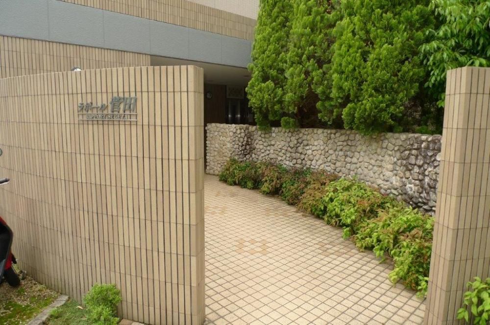 �y�G���g�����X�z�@