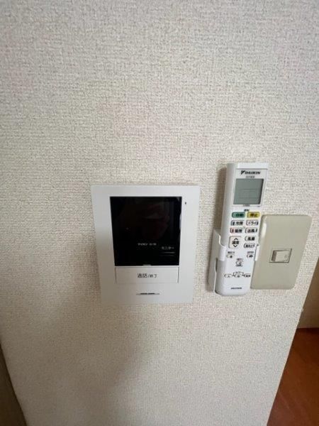 y̑z@