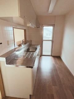 �y�L�b�`���z�@