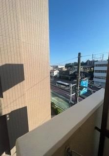 y]z@