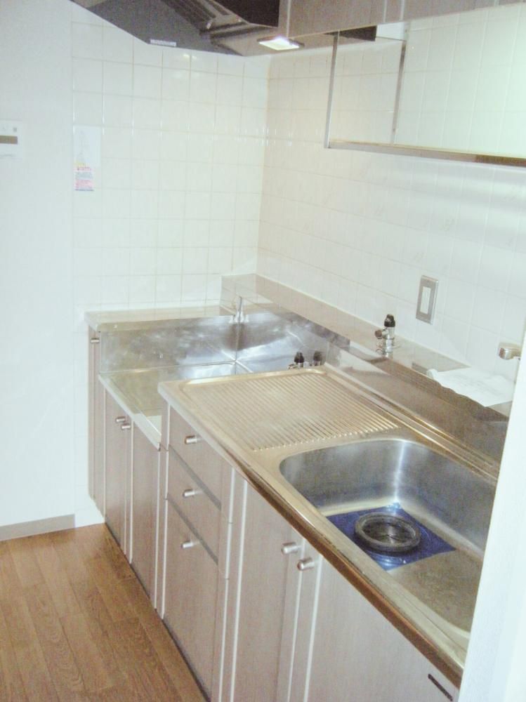 �y�L�b�`���z�@