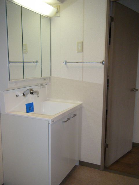 �y���ʏ��z�@