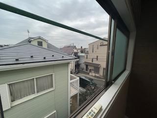 yoRj[z@