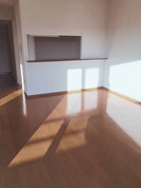 �y���ԁE���r���O�z�@