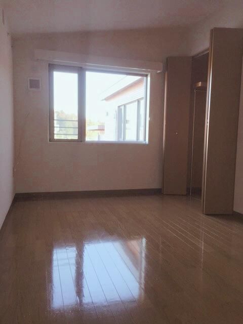 �y�����E���r���O�z�@