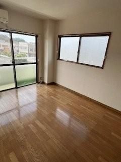 �y���ԁE���r���O�z�@