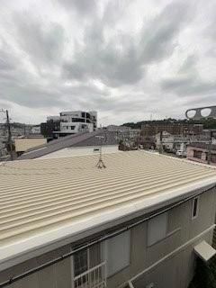 y]z@