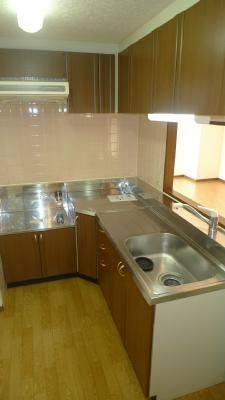 �y�L�b�`���z�@