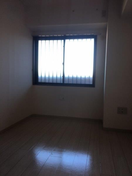 �y�Q���z�@