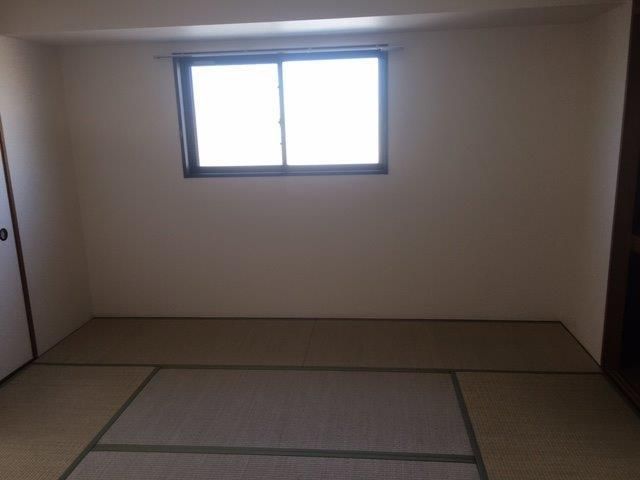 �y�����E���r���O�z�@