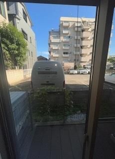 y]z@