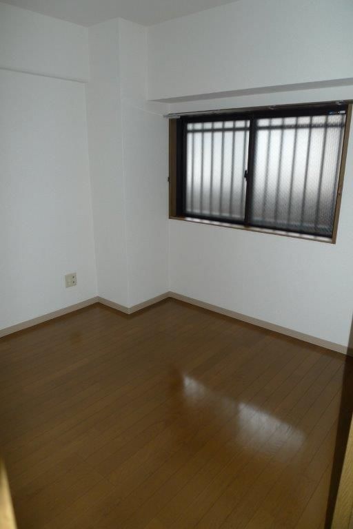 �y�Q���z�@