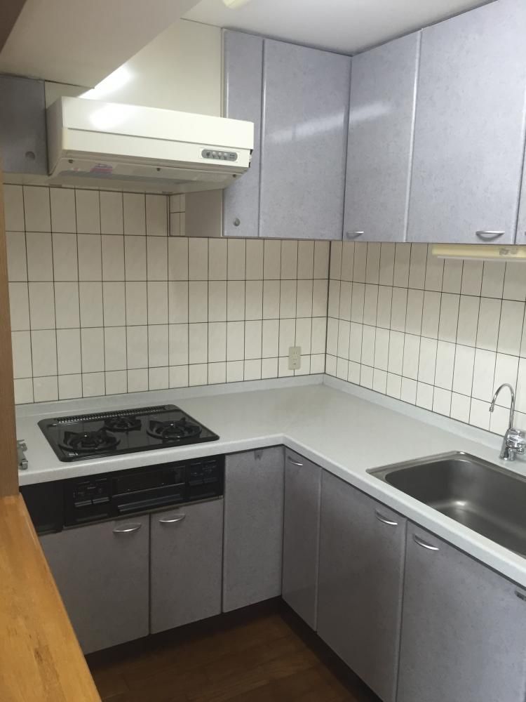 �y�L�b�`���z�@