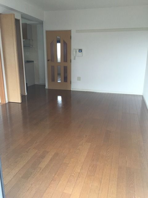 �y���ԁE���r���O�z�@