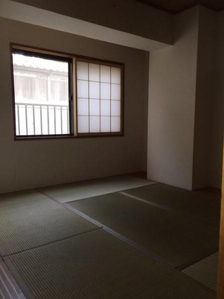 �y�����E���r���O�z�@