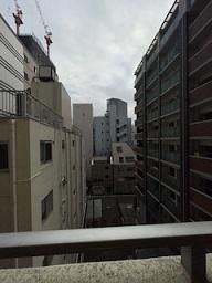 y]z@