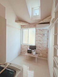 �y���ԁE���r���O�z�@